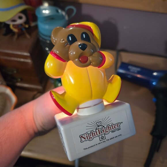 Vintage Kidpower Hugabear Nightlighter Plush Stuffed Animal Yellow With Light - Picture 9 of 10